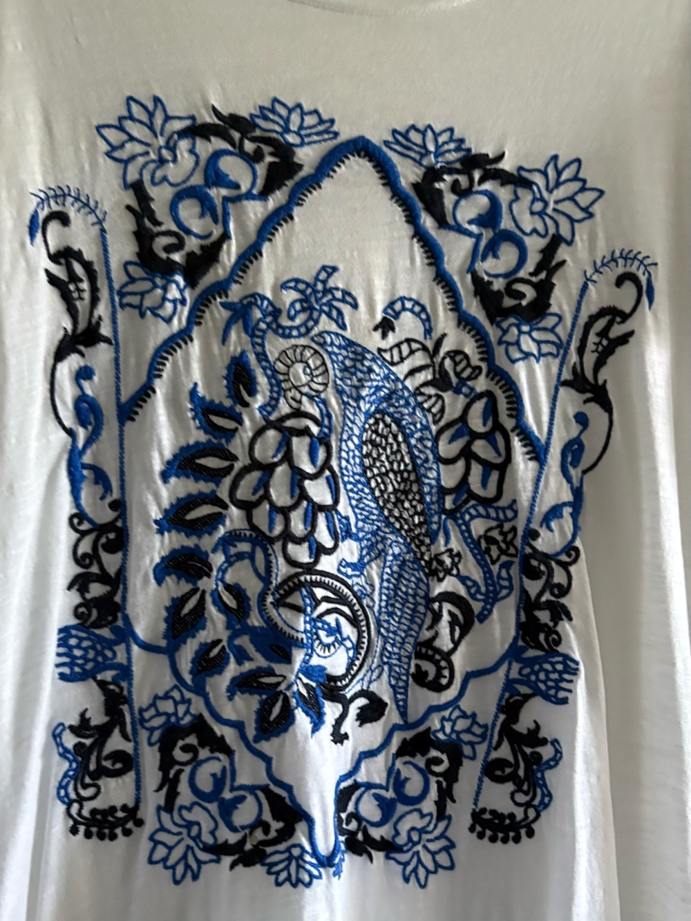 Lucky Brand short sleeve lightweight top with embroidery 1X - Picture 4 of 5
